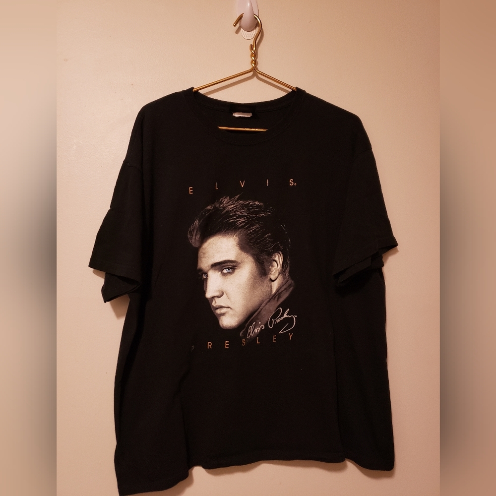 Vintage Elvis Graceland T Shirt XL